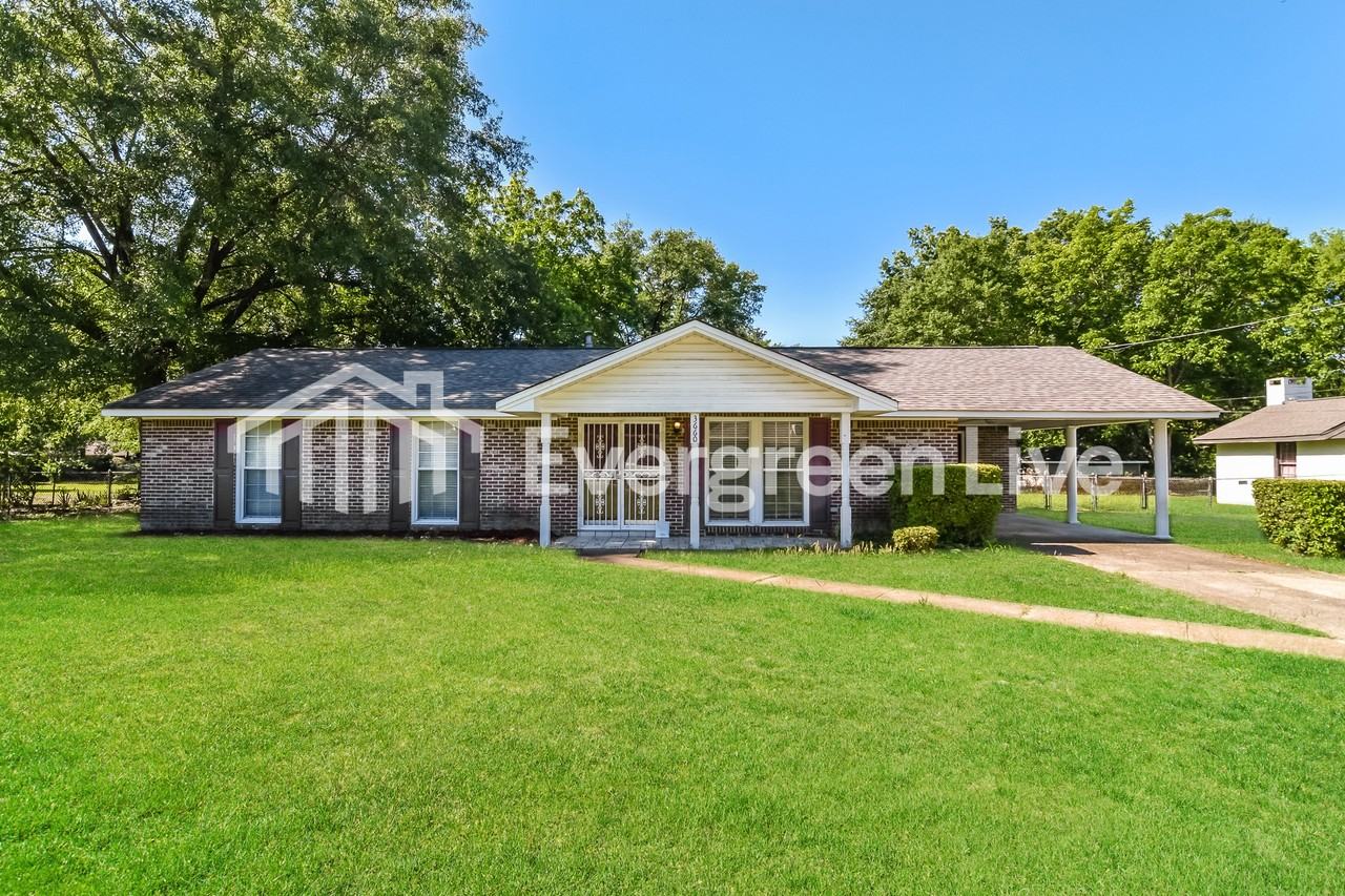 3660 Robert E Lee Dr - Photo 3 of 15