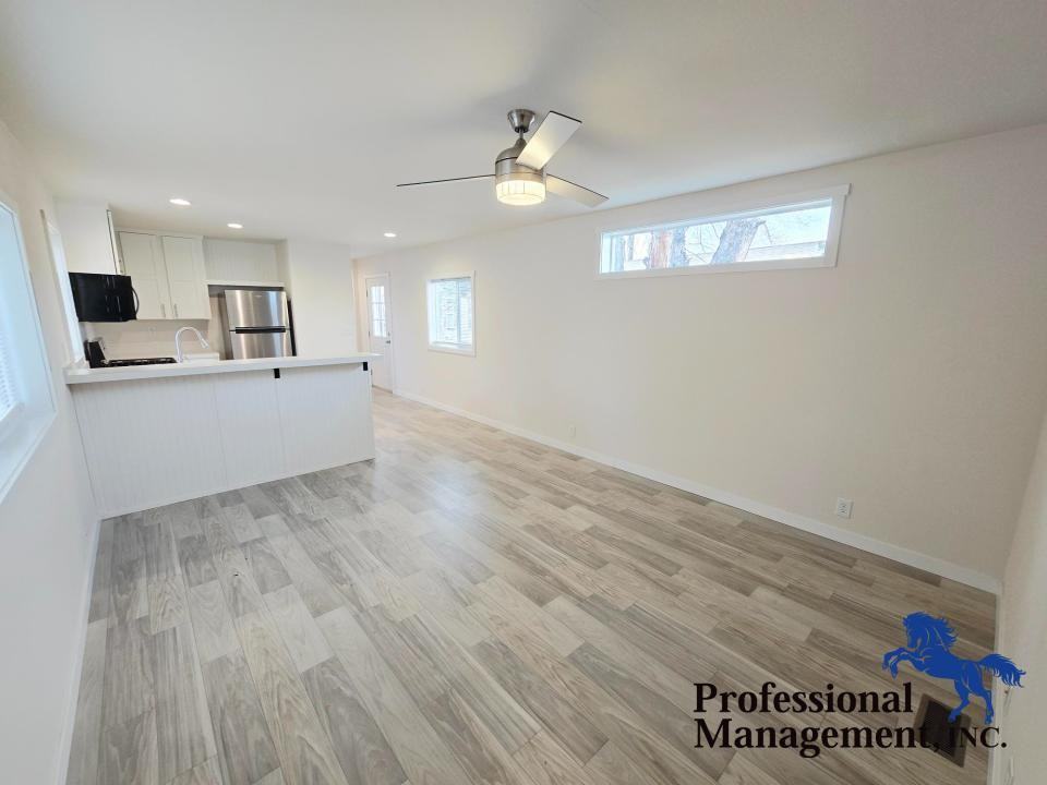 922 Yellowstone River Rd #E5 - Photo 2 of 9