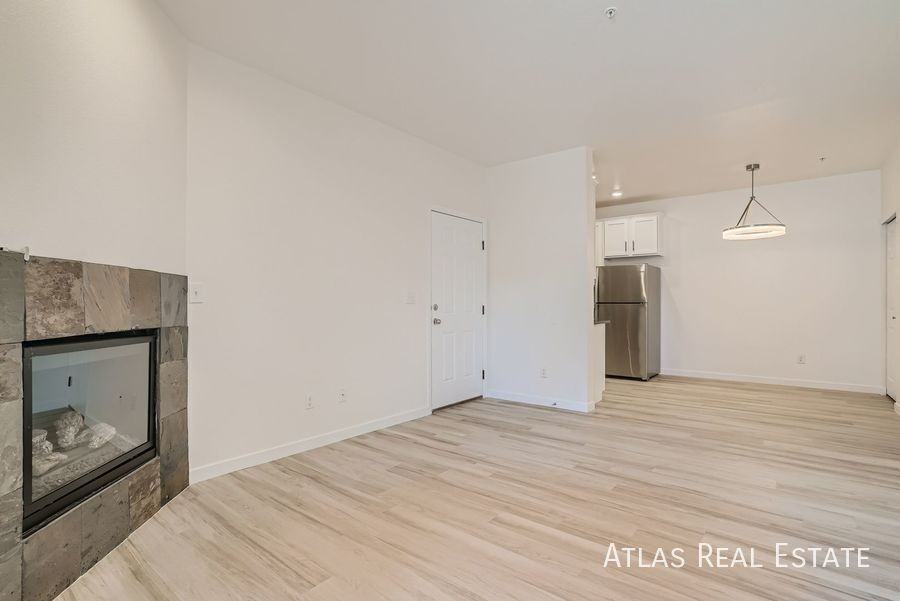 15504 E Arizona Ave - Photo 4 of 9