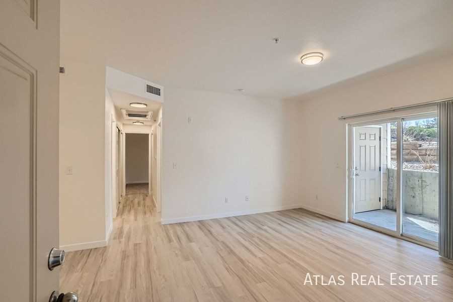 15504 E Arizona Ave - Photo 5 of 9