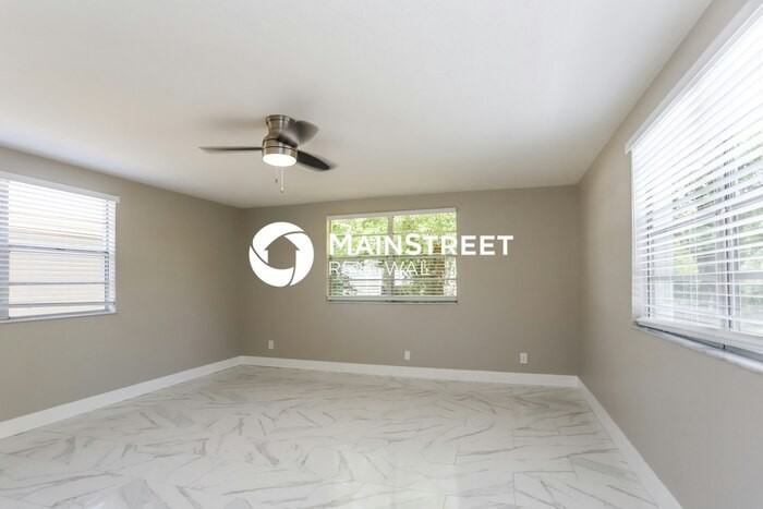 3911 W Walnut St - Photo 6 of 16