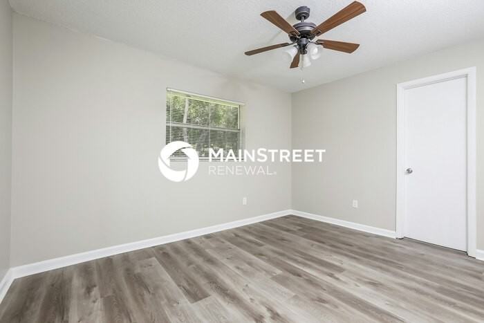 7357 Riverside Pl - Photo 7 of 16