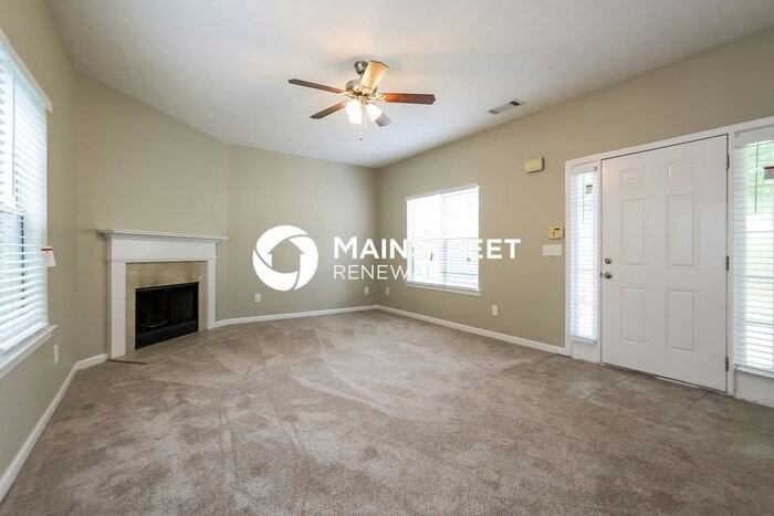 4064 Robin Cir - Photo 3 of 13