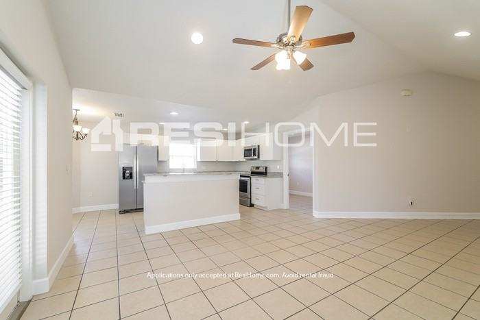 107 Buchanan Dr - Photo 5 of 22