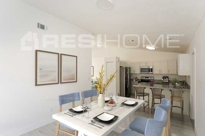 2723 W 73rd Pl - Photo 4 of 18