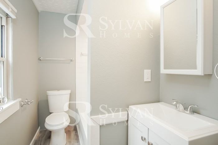 2 Ogden St - Photo 5 of 15