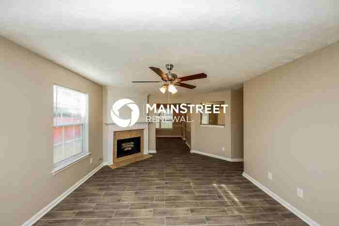 5437 Somer Mill Rd - Photo 4 of 17