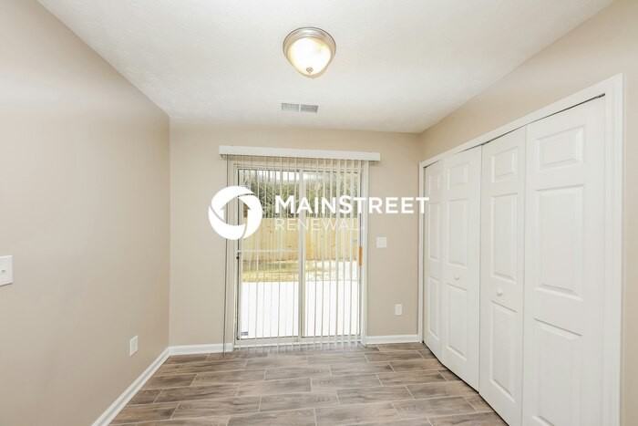 5437 Somer Mill Rd - Photo 6 of 17