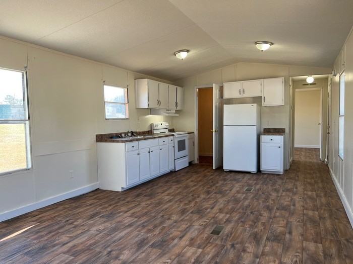 161 Westside Cir - Photo 2 of 8