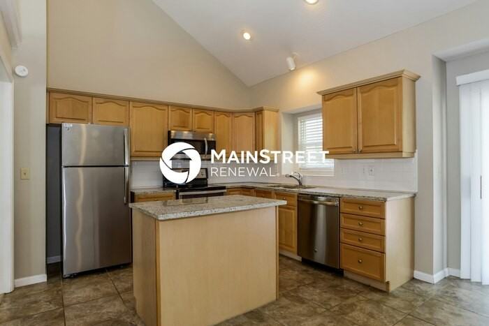 8556 N Gower Ave - Photo 6 of 17