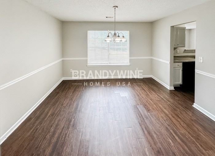 2126 Mulberry Ln - Photo 5 of 26