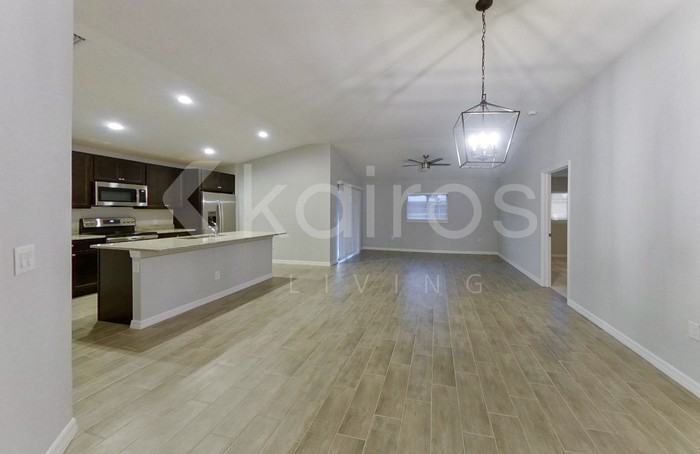 227 Pennfield St - Photo 2 of 22