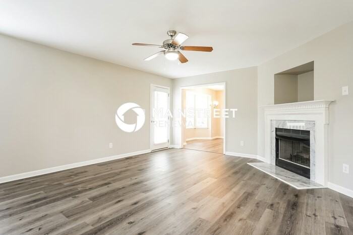 114 Clarence Ln - Photo 2 of 18