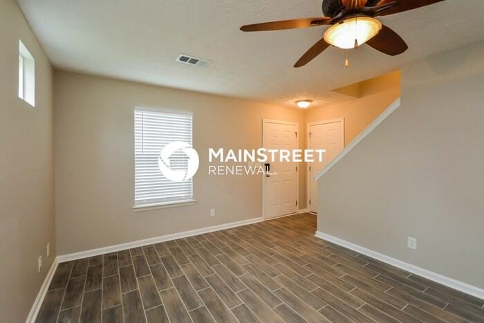 140 Meadowridge Dr - Photo 5 of 17