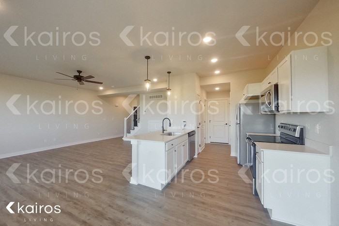 6936 Holly Ct - Photo 2 of 5