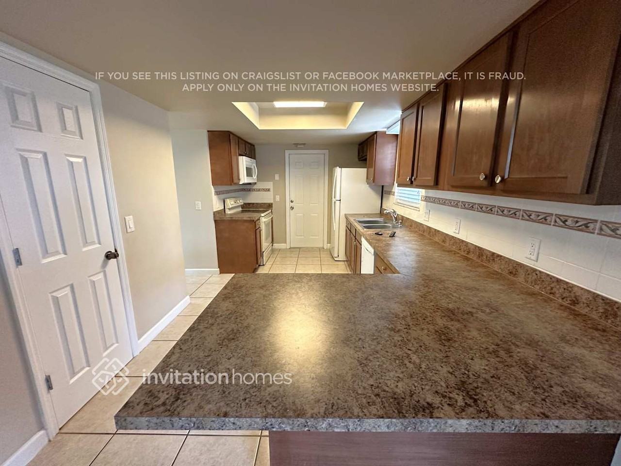 1270 Navarre Dr - Photo 3 of 12