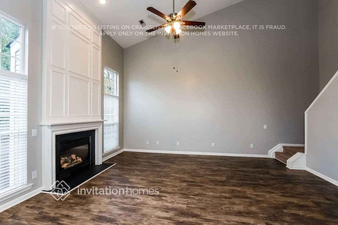 13305 Norseman Ln - Photo 3 of 19