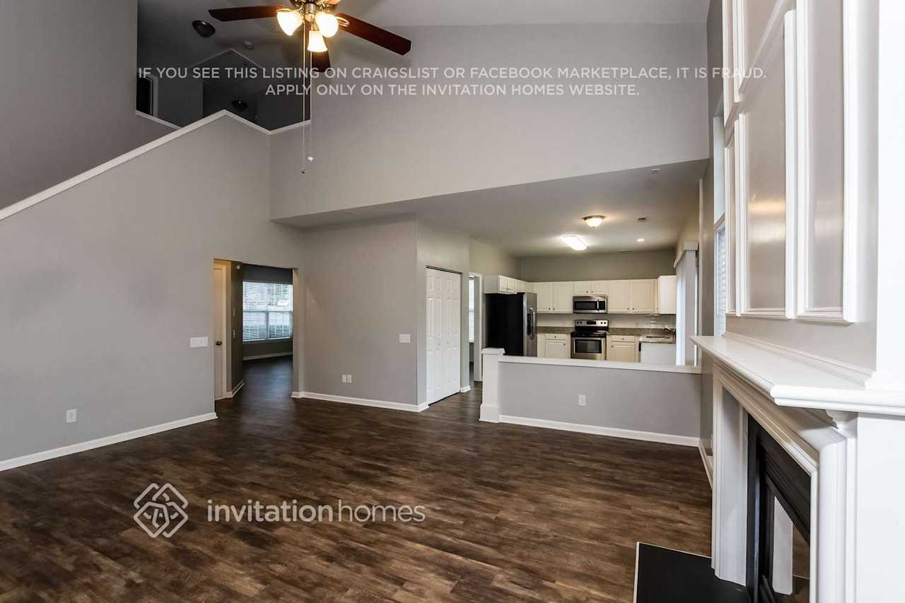 13305 Norseman Ln - Photo 5 of 19