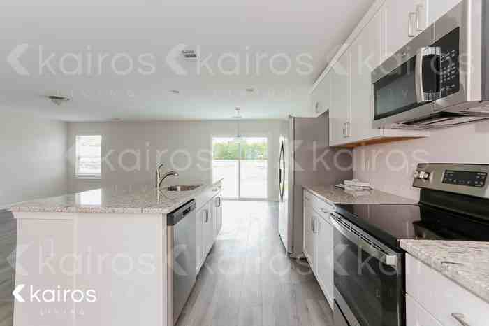 19 Red Oak Dr - Photo 2 of 5