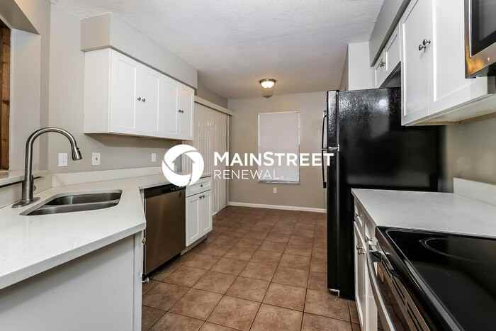 253 Sw Tulip Blvd - Photo 7 of 16