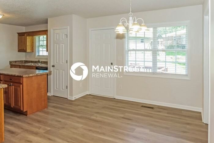 417 Congress Dr - Photo 6 of 16