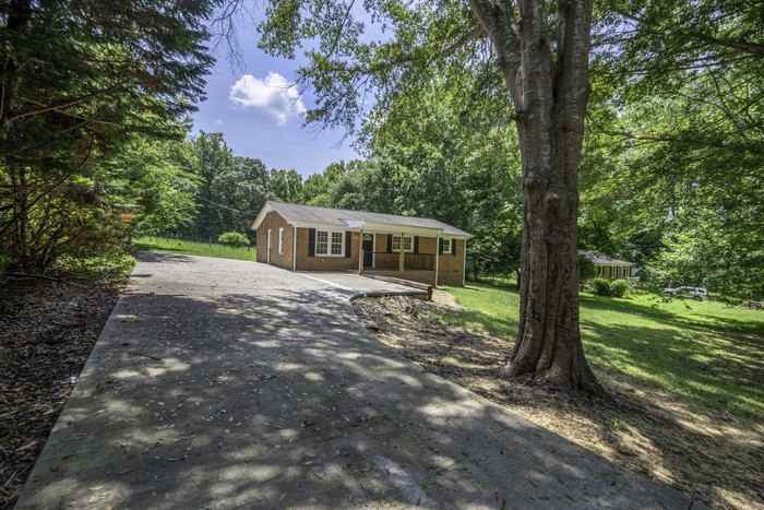 8901 Richardson King Rd - Photo 2 of 22