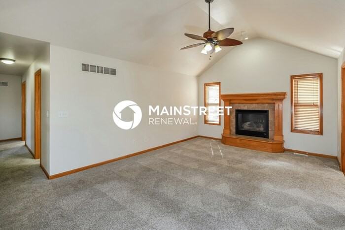 1101 Melody Ct - Photo 4 of 17