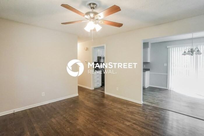 8905 E 90th Ter - Photo 3 of 15