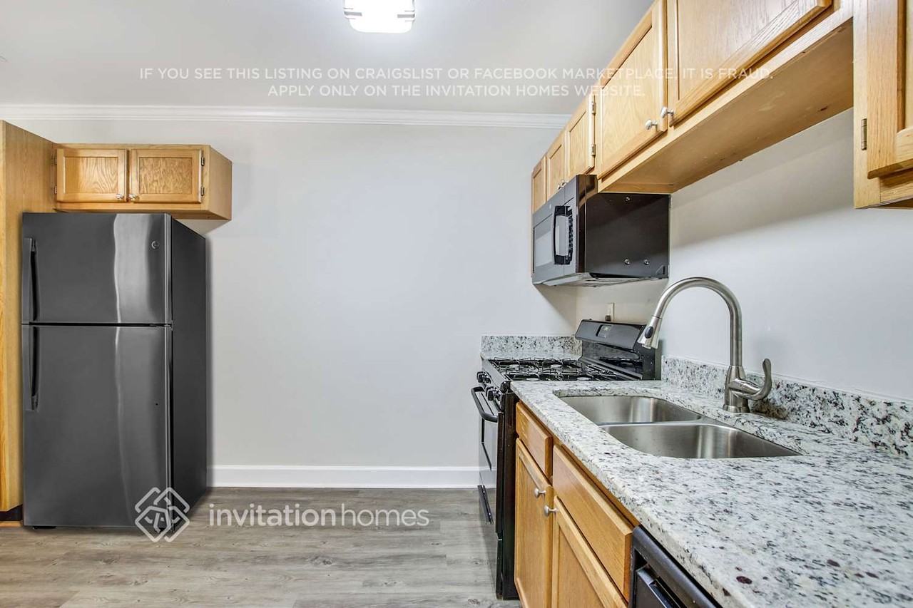 3552 Meadowview Dr - Photo 7 of 17