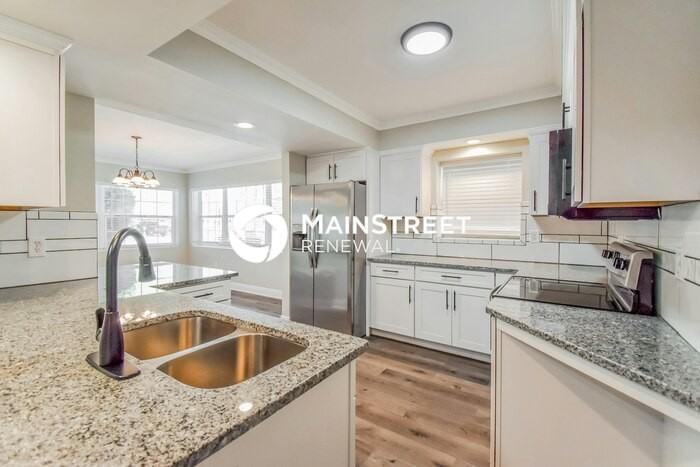 220 61st Ave E - Photo 6 of 16