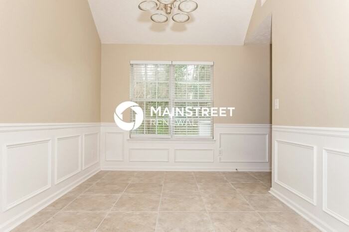 2091 Dylan Ct - Photo 4 of 17