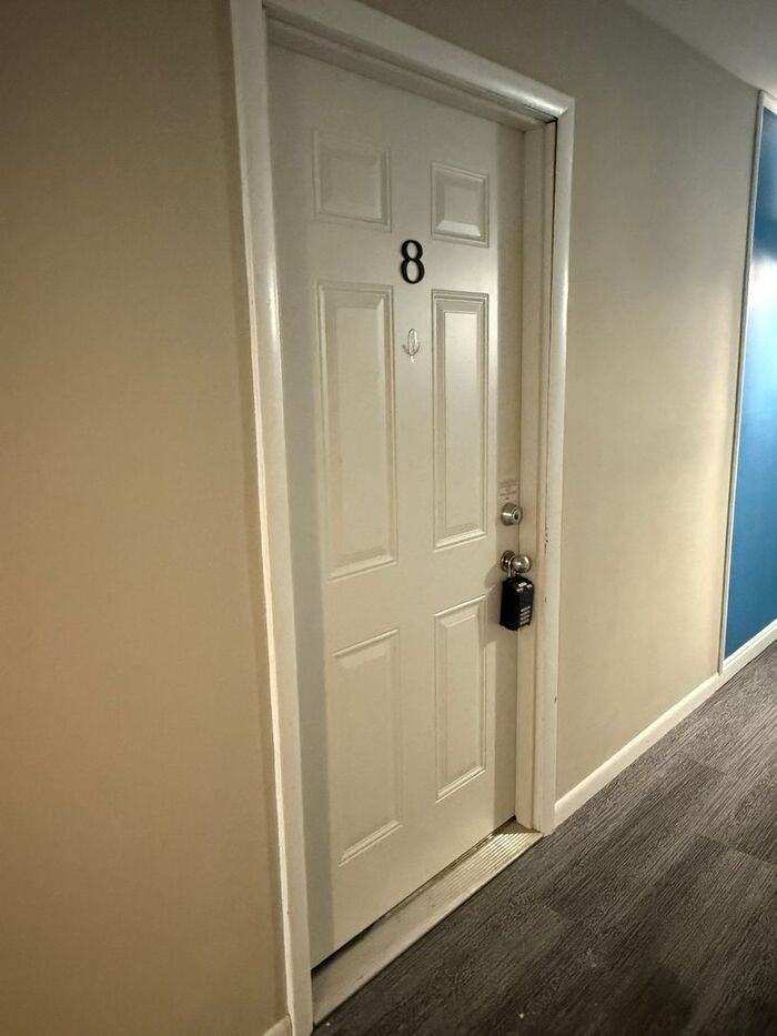 550A E Bledsoe St - Photo 6 of 45