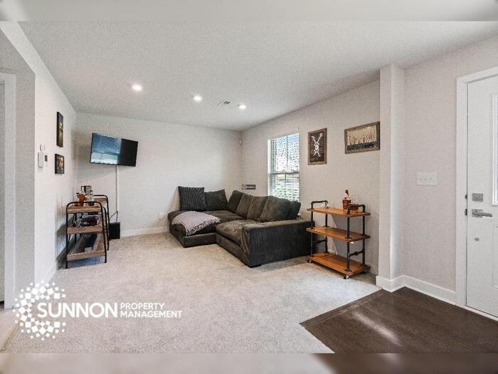 4428 Carteret St - Photo 4 of 50