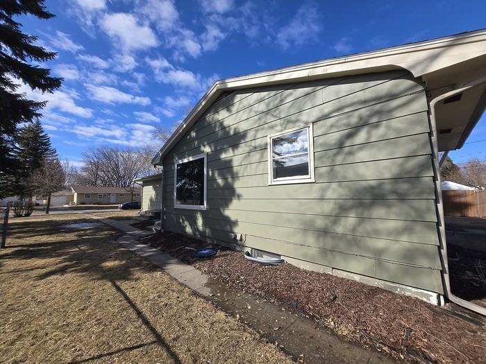 1617 S 15th St - Photo 5 of 19