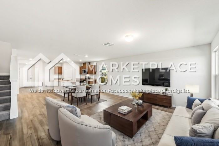 400 Horizon Pointe - Photo 3 of 35