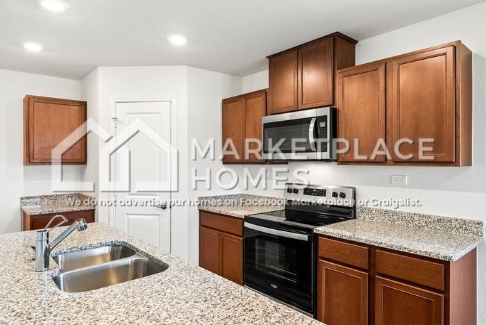 400 Horizon Pointe - Photo 6 of 35