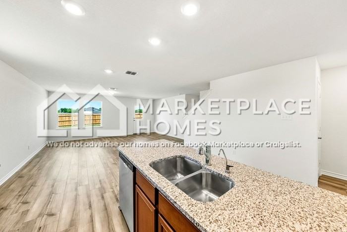 400 Horizon Pointe - Photo 7 of 35