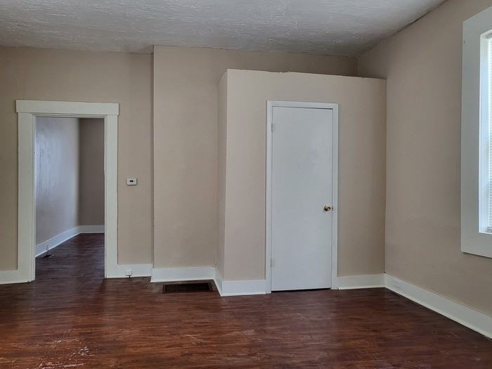 125 Washington St - Photo 6 of 16