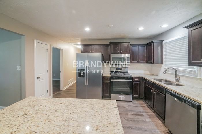 1066 Basswood Ct - Photo 7 of 23