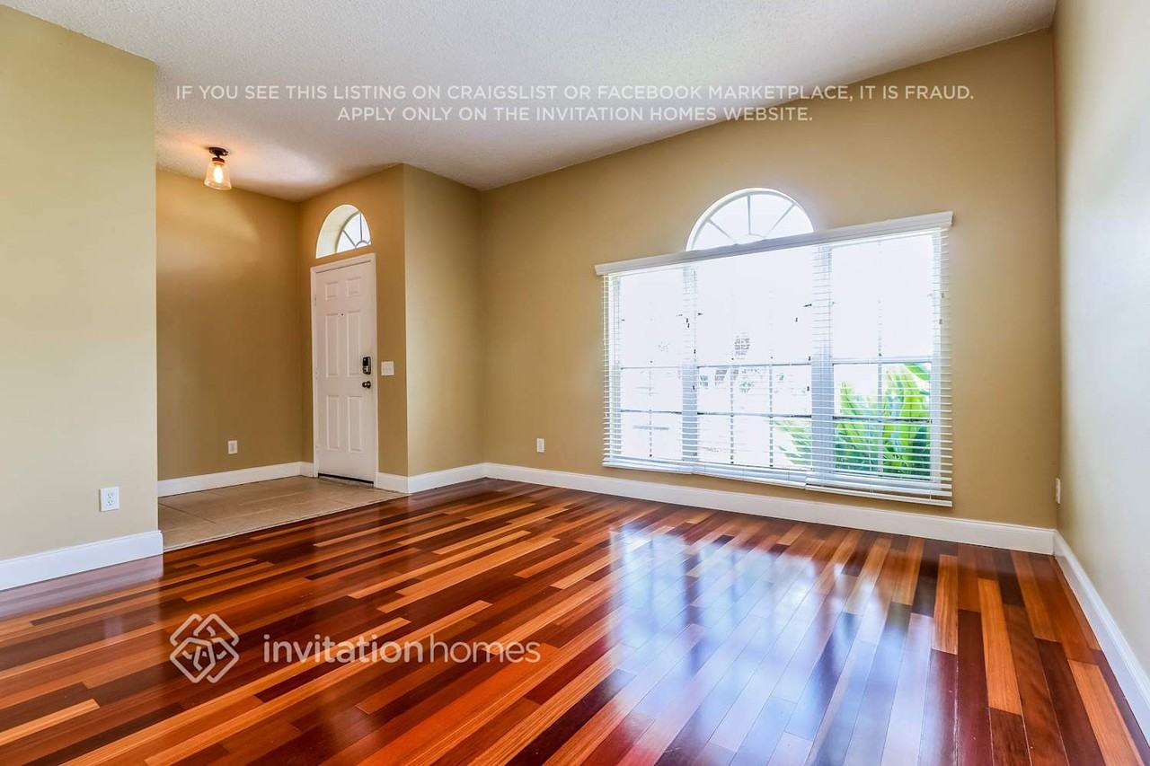 1743 Roseroot Ct - Photo 3 of 13