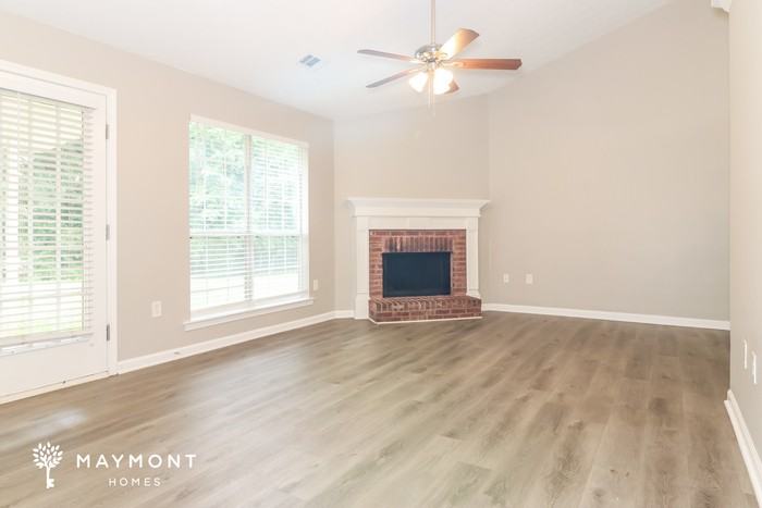 60 Summer Walk Ct - Photo 4 of 12