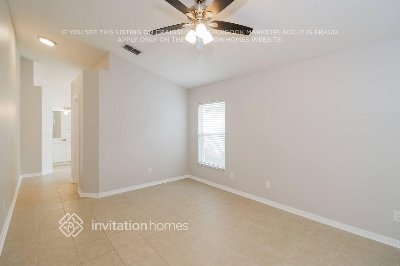 1327 Crimson Clover Ln - Photo 7 of 17