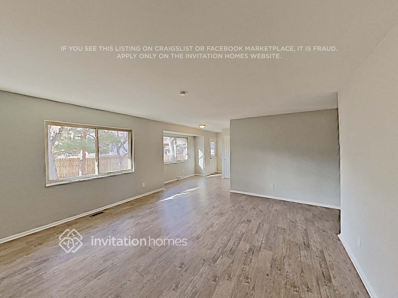 2643 S Richfield St - Photo 4 of 19