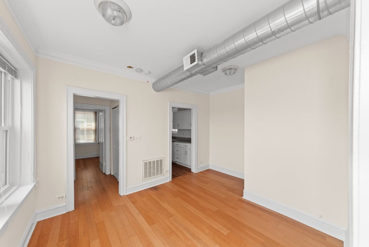 2347 W Fullerton Ave #2 - Photo 2 of 9