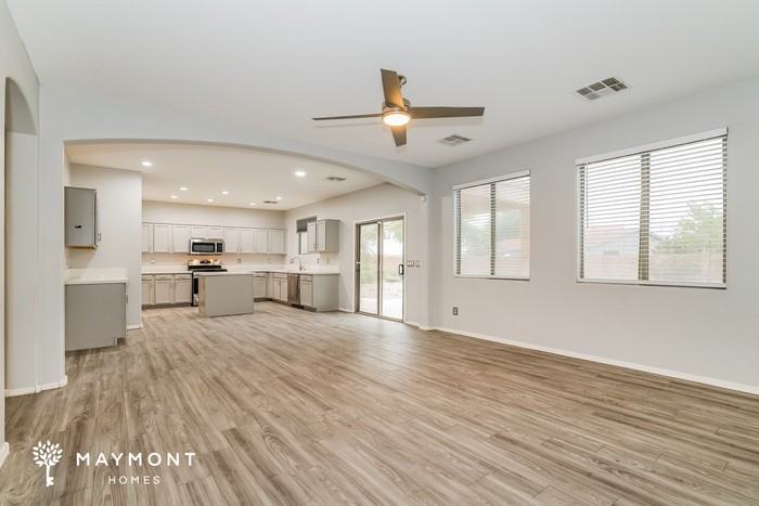 44265 W Roth Rd - Photo 5 of 15