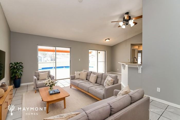 1115 Zachary Ridge Ct - Photo 5 of 15