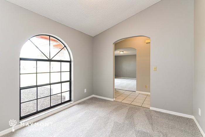 1115 Zachary Ridge Ct - Photo 6 of 15