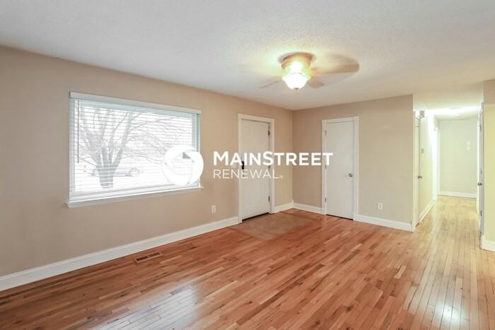 11521 N Mcgee St - Photo 4 of 18