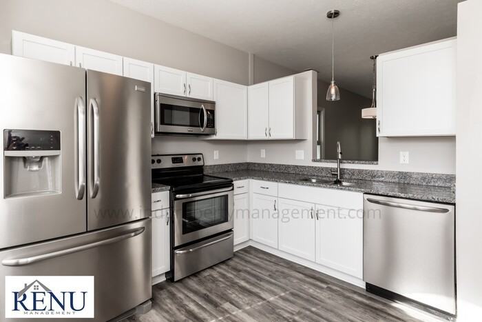 2710 Lucas Dr - Photo 3 of 23