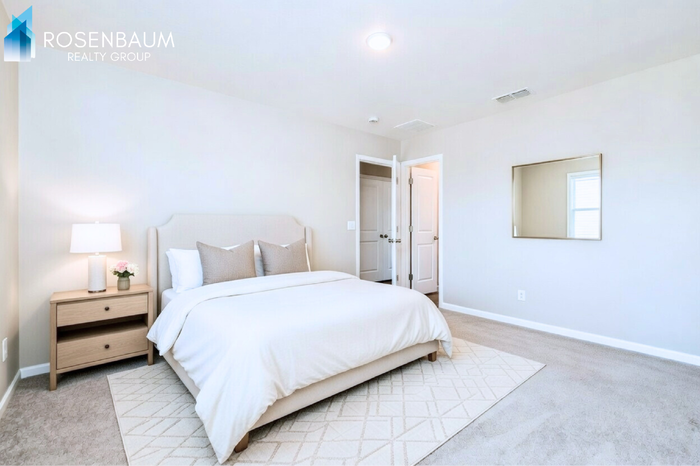 8764 W Reventon Dr - Photo 6 of 11